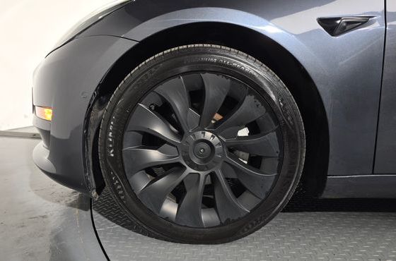 Tesla Model 3 Long Range AWD — пробег 92 783 км — фото 5 из 5