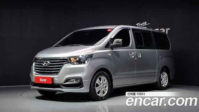 Hyundai Starex Wagon 11-Seater Smart — пробег 101 273 км — фото 1 из 5