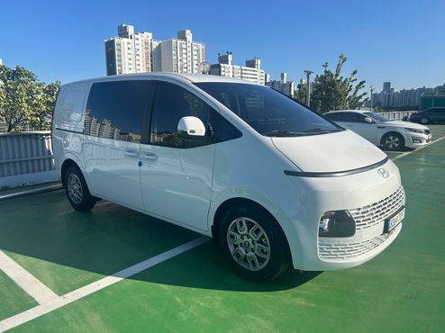 Hyundai Staria Cargo 5-Seater Modern — пробег 15 000 км — фото 3 из 5