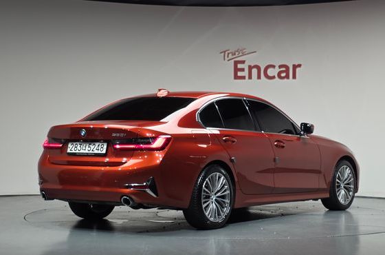 BMW 3-Series 320i Luxury — пробег 59 920 км — фото 2 из 5