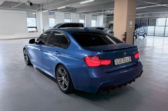 BMW 3-Series 320i M Sport — пробег 115 000 км — фото 4 из 5