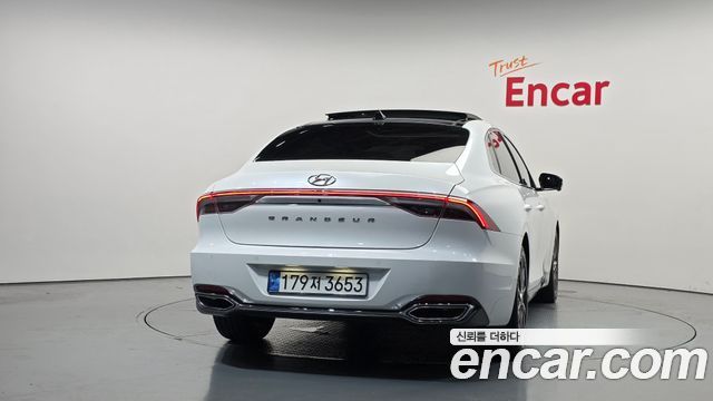 Hyundai Grandeur из Кореи Encar