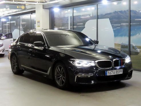 BMW 5-Series 530i M Sport Package Plus — пробег 37 352 км — фото 1 из 5