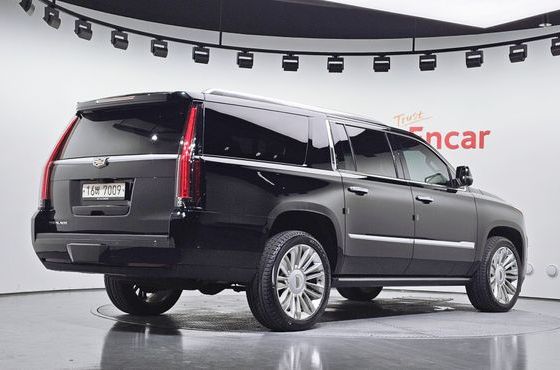 Cadillac Escalade 6.2 ESV 4th — пробег 87 612 км — фото 2 из 5