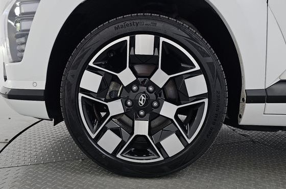 Hyundai Kona Long Range Inspiration — пробег 33 373 км — фото 5 из 5