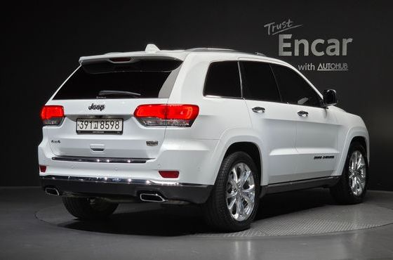 Jeep Cherokee 3.6 Summit WK2 — пробег 45 160 км — фото 2 из 5