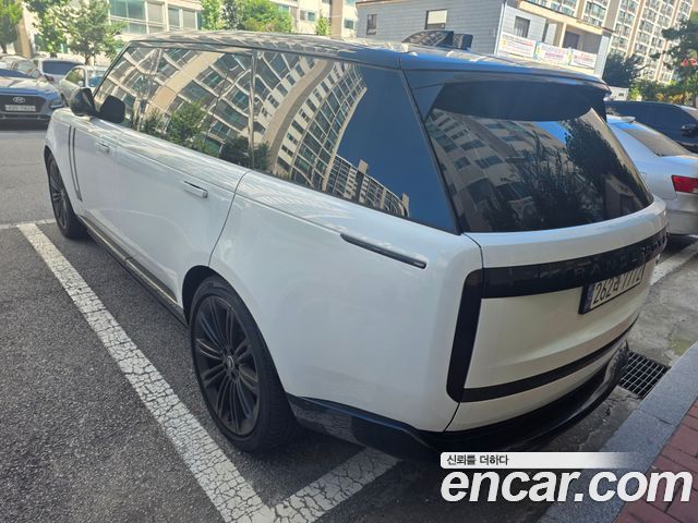 Land Rover Range Rover P530 Autobiography Long Wheel Base — пробег 14 784 км — фото 1 из 5