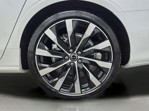 Volvo S90 B5 Ultra Bright Air sus — пробег 111 км — фото 5 из 5