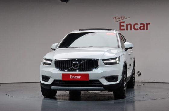 Volvo XC40 B4 Inscription — пробег 74 188 км — фото 3 из 5