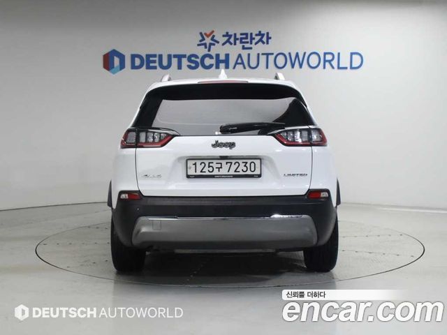 Jeep Cherokee 2.4 Limited AWD — пробег 63 117 км — фото 4 из 5