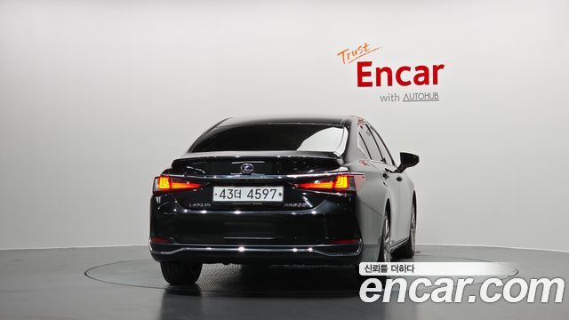Lexus ES Executive — пробег 142 875 км — фото 4 из 5