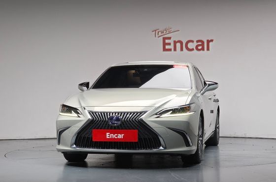 Lexus ES Luxury — пробег 40 656 км — фото 3 из 5