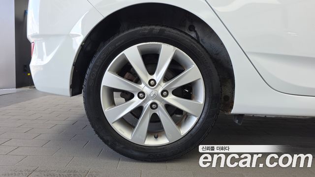 Hyundai Accent из Кореи Encar