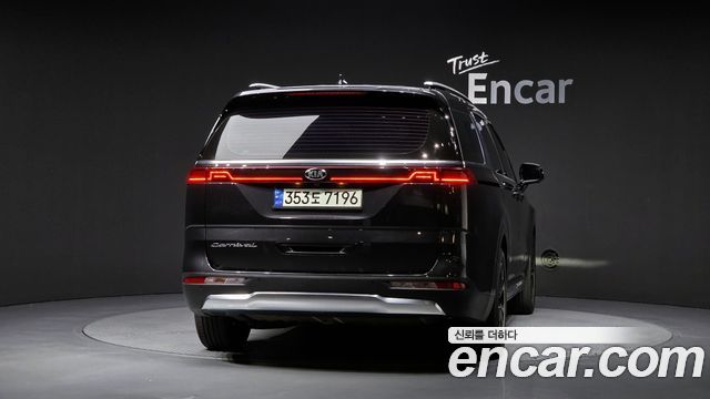 Kia Carnival из Кореи Encar
