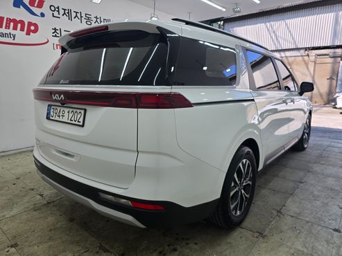 Kia Carnival Gasoline 9-Seater Prestige — пробег 98 831 км — фото 4 из 5