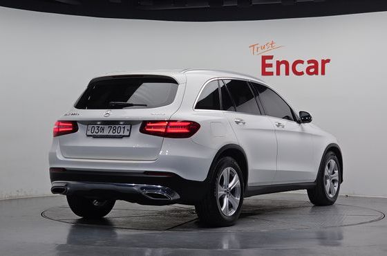 Mercedes-Benz GLC-Class GLC220 d 4MATIC — пробег 69 661 км — фото 2 из 5