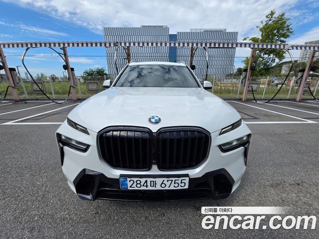 BMW X7 xDrive 40i M Sport 6STR — пробег 21 100 км — фото 1 из 5