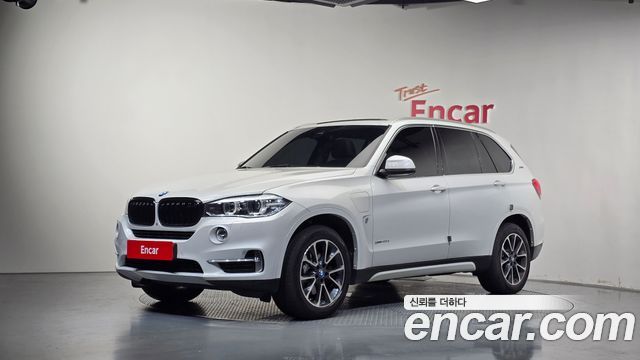 BMW X5 xDrive 40e iPerformance — пробег 132 811 км — фото 1 из 5
