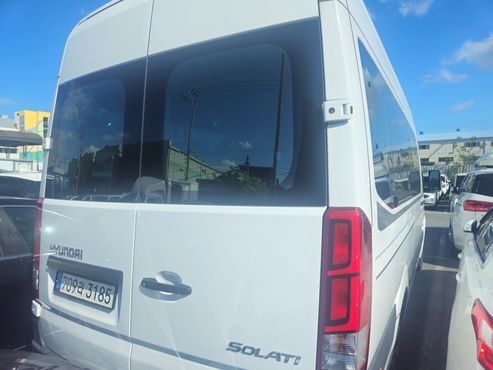 Hyundai Solati 15-seater Luxury — пробег 48 000 км — фото 3 из 5