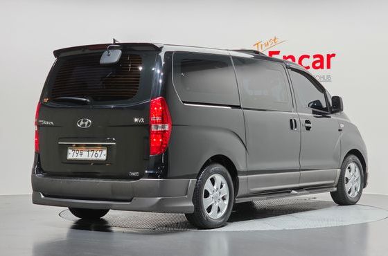 Hyundai Starex 11-Seater Wagon HVX VIP PACK — пробег 88 427 км — фото 2 из 5