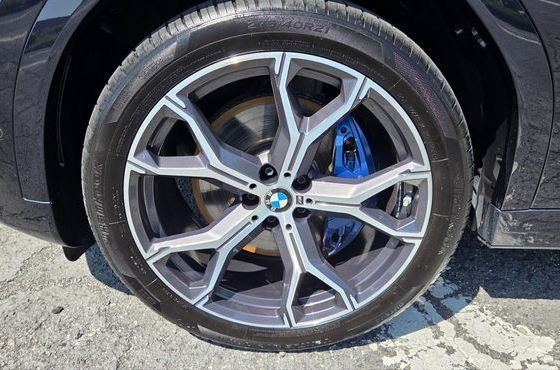 BMW X6 xDrive40i M Sport — пробег 25 241 км — фото 5 из 5