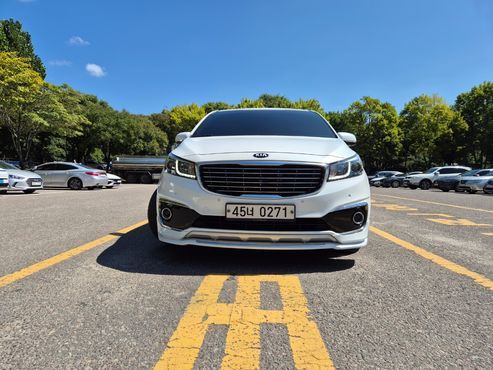 Kia Carnival 7-seater Limousine President — пробег 184 340 км — фото 3 из 5