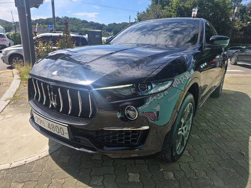 Maserati Levante 3.0 AWD GranLusso — пробег 68 804 км — фото 2 из 5