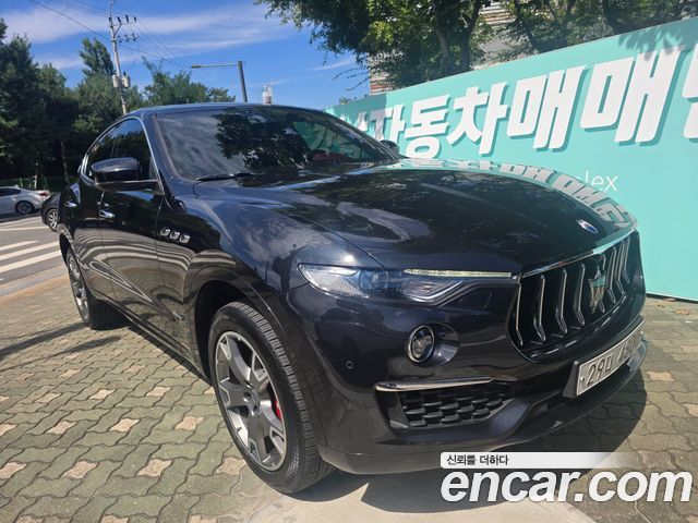 Maserati Levante из Кореи Encar