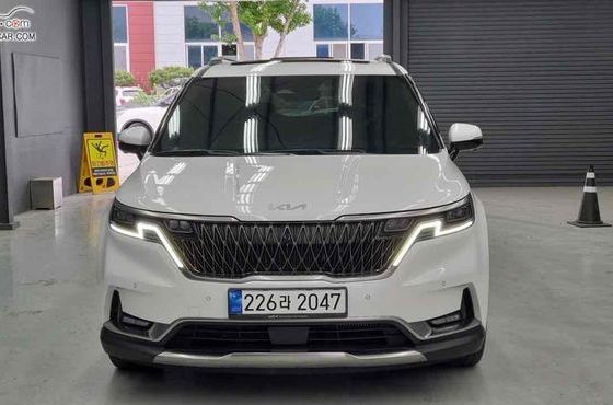 Kia Carnival Diesel 9-Seater Signature — пробег 42 883 км — фото 1 из 5