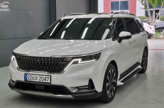 Kia Carnival Diesel 9-Seater Signature — пробег 42 883 км — фото 2 из 5