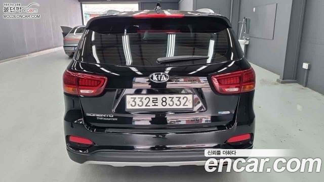 Kia Sorento Diesel 2.0 2WD Marster — пробег 208 531 км — фото 4 из 5