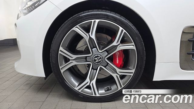Kia Stinger из Кореи Encar