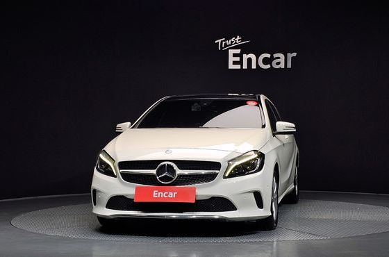 Mercedes-Benz A-Class A200 — пробег 53 606 км — фото 3 из 5