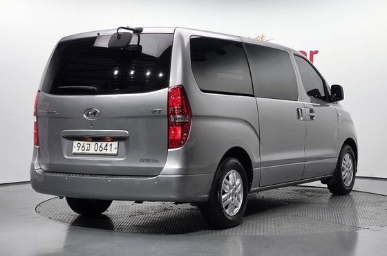Hyundai Starex Van 3-Seater Smart — пробег 279 006 км — фото 2 из 5