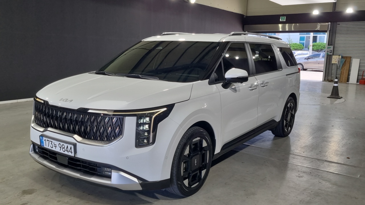 Kia Carnival из Кореи Encar