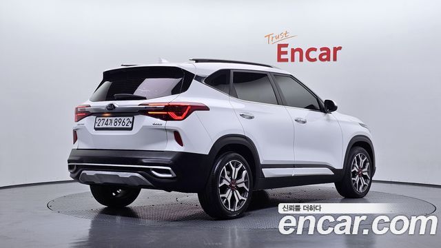 Kia Seltos из Кореи Encar