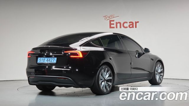 Tesla Model 3 RWD — пробег 15 940 км — фото 2 из 5