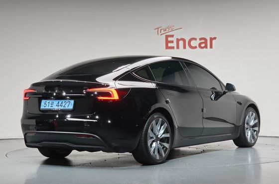 Tesla Model 3 RWD — пробег 15 940 км — фото 2 из 5