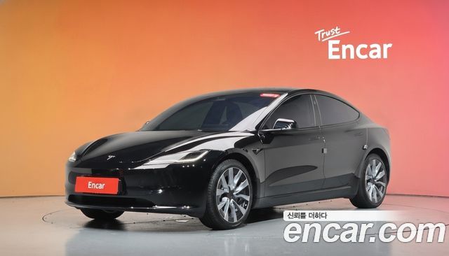 Tesla Model 3 RWD — пробег 15 940 км — фото 1 из 5