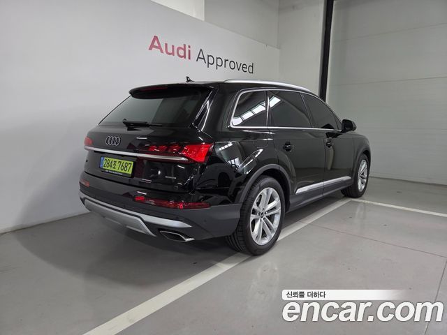 Audi Q7 55 TFSI Quattro — пробег 1 437 км — фото 2 из 5