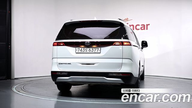 Kia Carnival из Кореи Encar