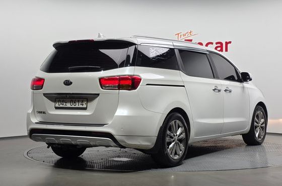 Kia Carnival 9-seater Prestige — пробег 270 884 км — фото 2 из 5
