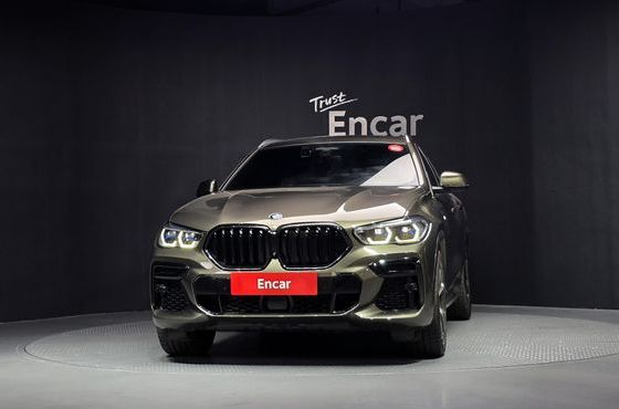 BMW X6 xDrive40i M Sport — пробег 66 467 км — фото 3 из 5
