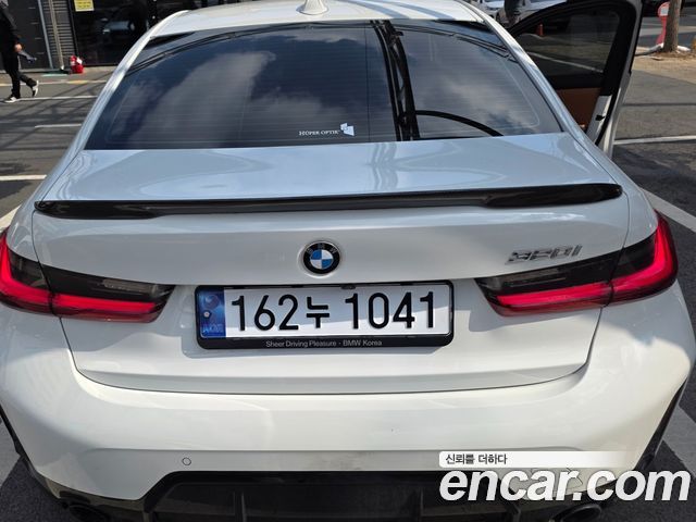 BMW 3-Series 320i M Sport — пробег 43 500 км — фото 4 из 5