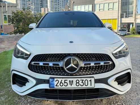 Mercedes-Benz GLA-Class GLA250 4MATIC — пробег 33 000 км — фото 1 из 5