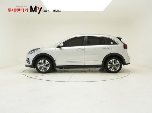 Kia Niro Noblesse — пробег 66 498 км — фото 2 из 5
