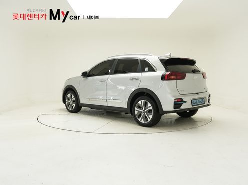 Kia Niro Noblesse — пробег 66 498 км — фото 3 из 5