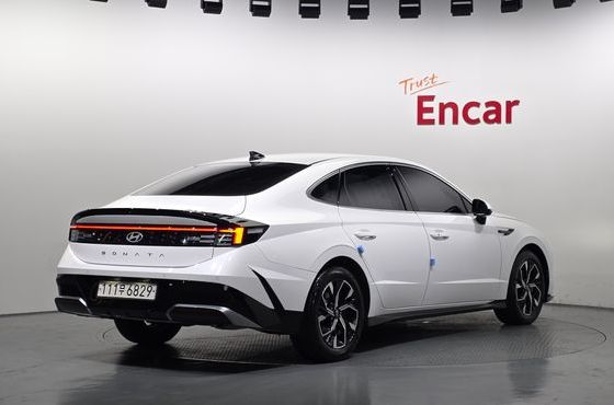 Hyundai Sonata 2.0 Premium — пробег 7 931 км — фото 2 из 5