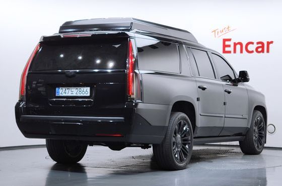 Cadillac Escalade 6.2 ESV 4th — пробег 74 680 км — фото 2 из 5
