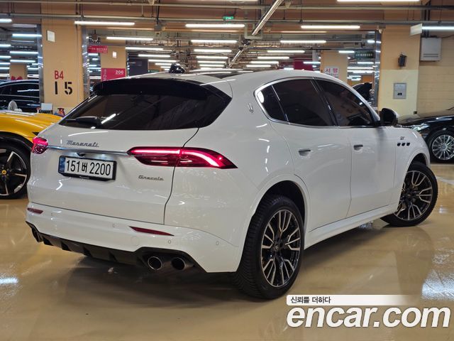 Maserati Grecale из Кореи Encar
